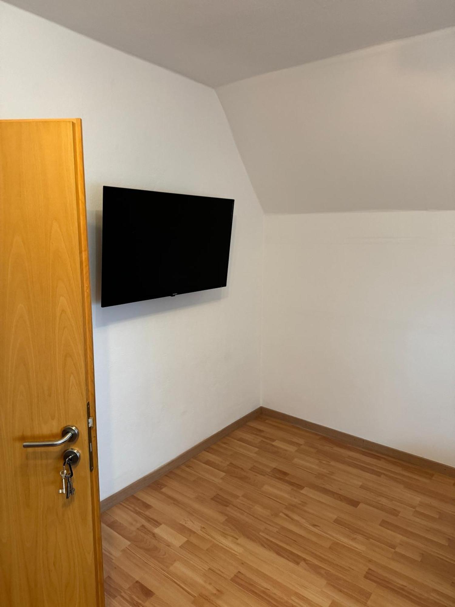 Schoene Wohnung Mit Tv, Wlan Und Kueche - Anna Werne Eksteriør bilde